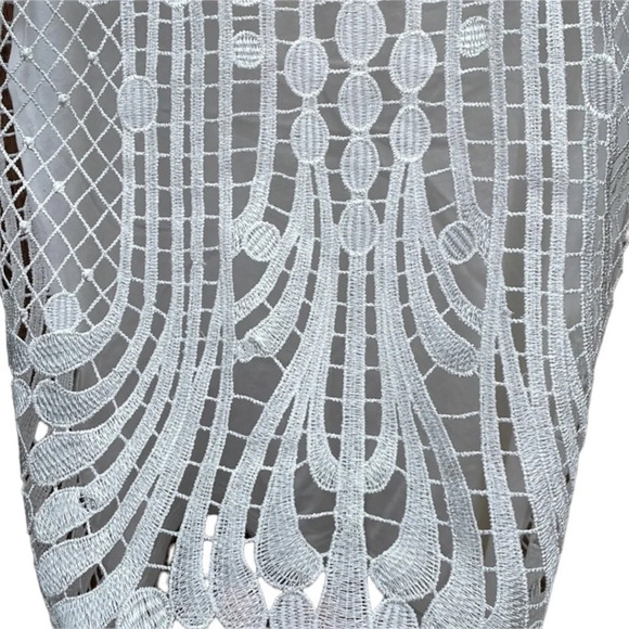 Express knit sleeveless cream colored top size extra small - Picture 4 of 4